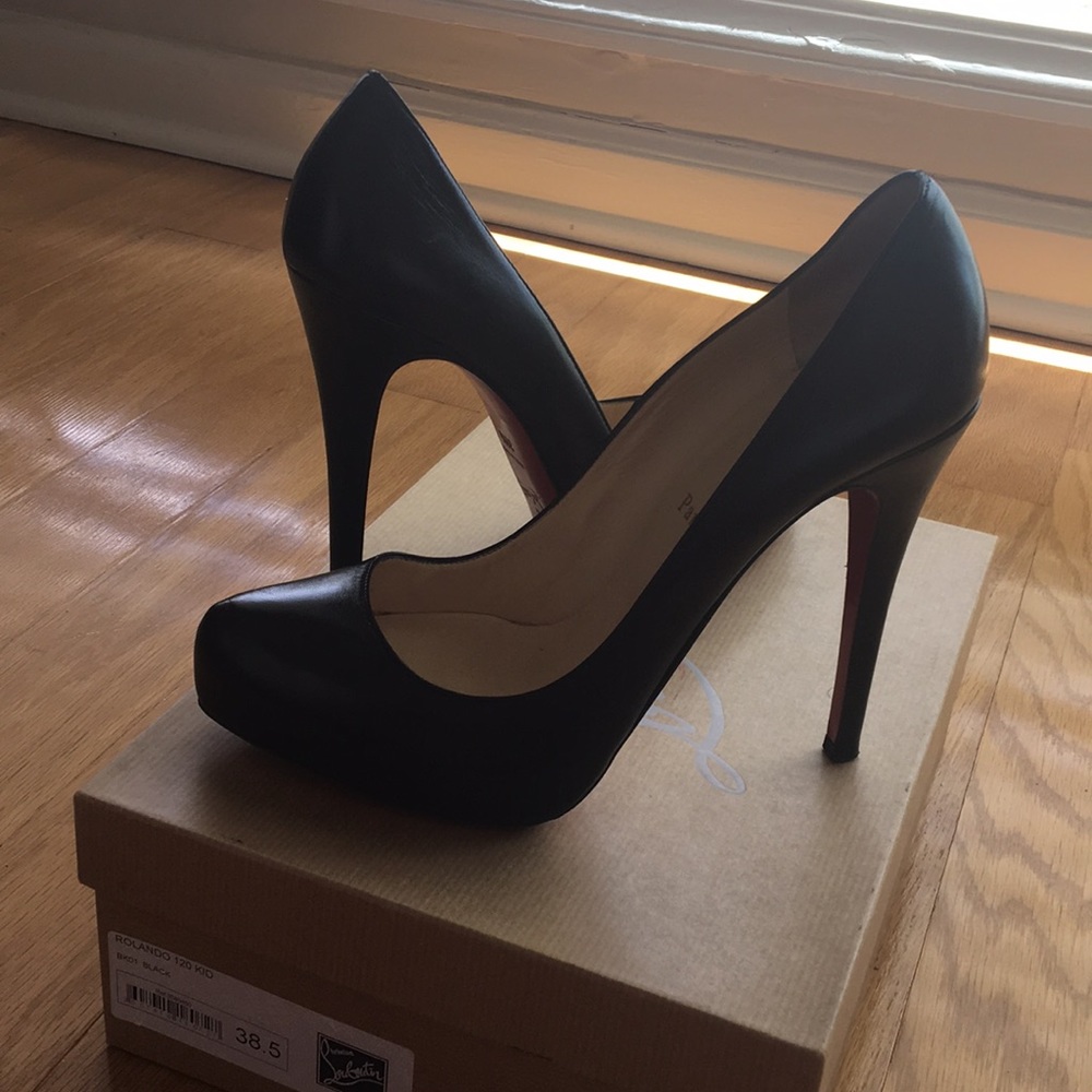 Christian Louboutin ROLANDO Heel 38.5 - Picture 2 of 8